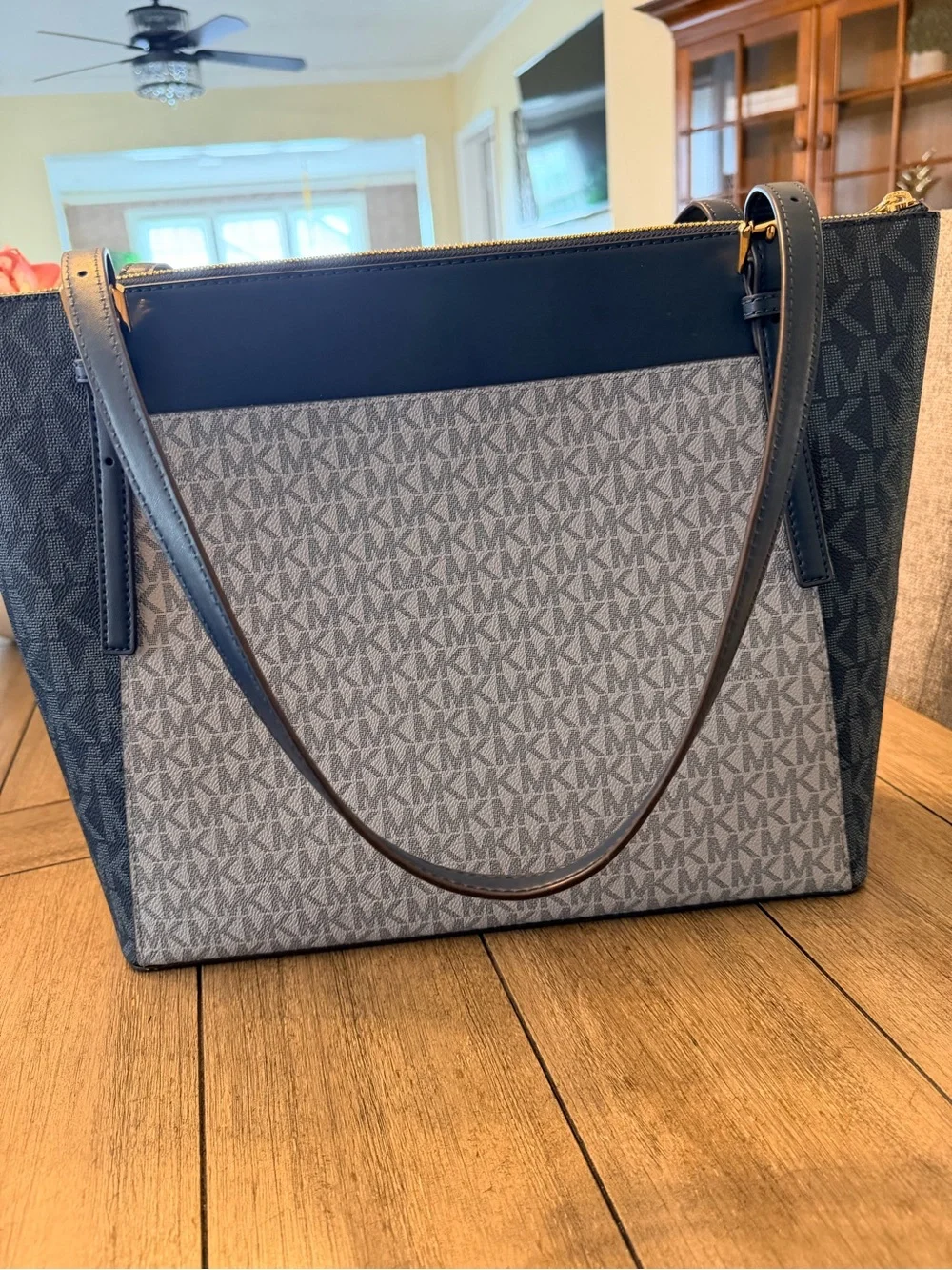Michael Kors excellent used