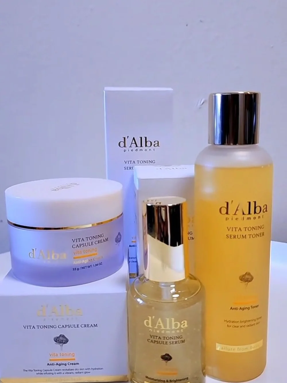 Alba Vita Toning Serum Toner & Capsule Cream Set - Yellow, Gold