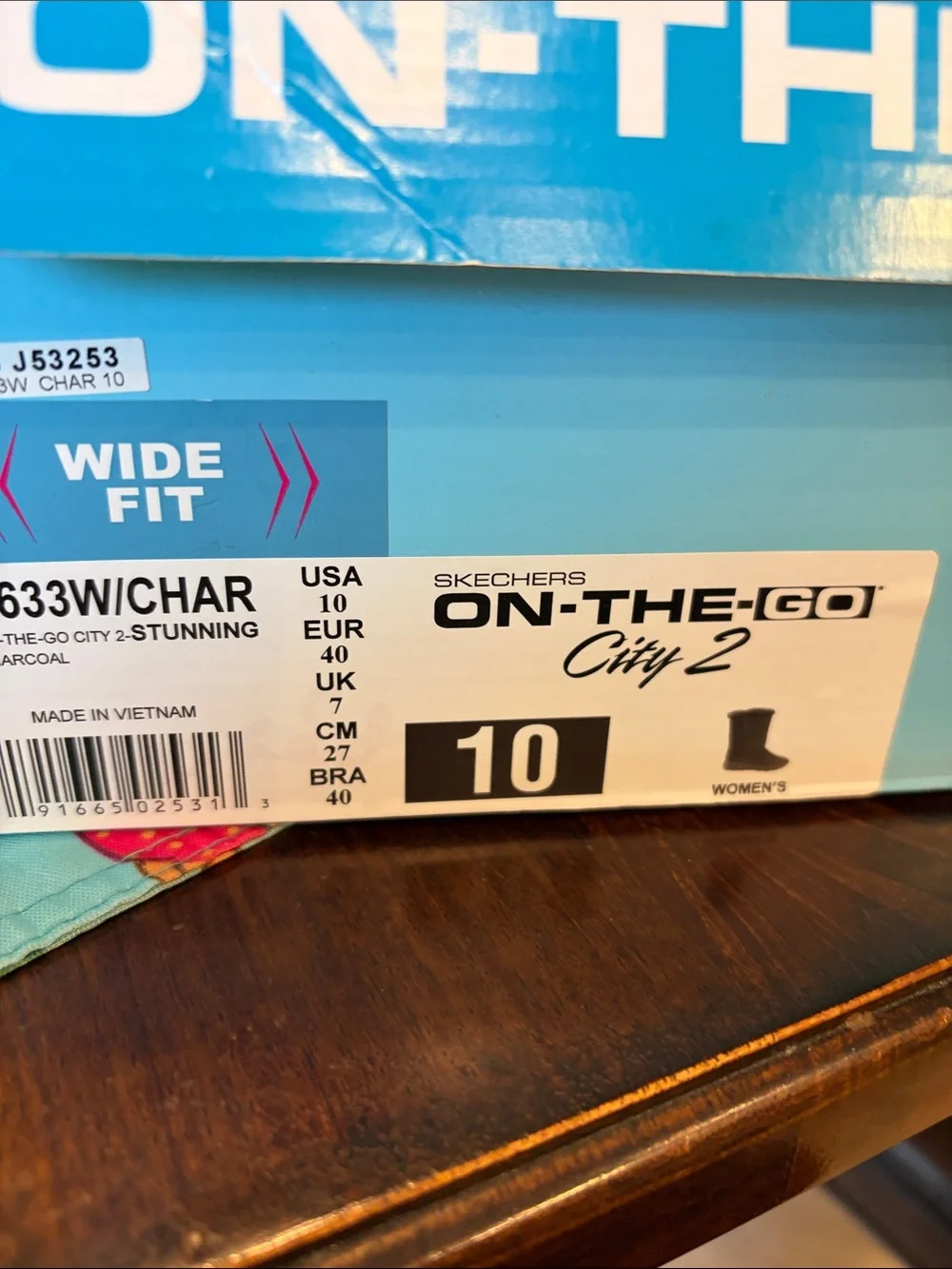 Skechers suede upper