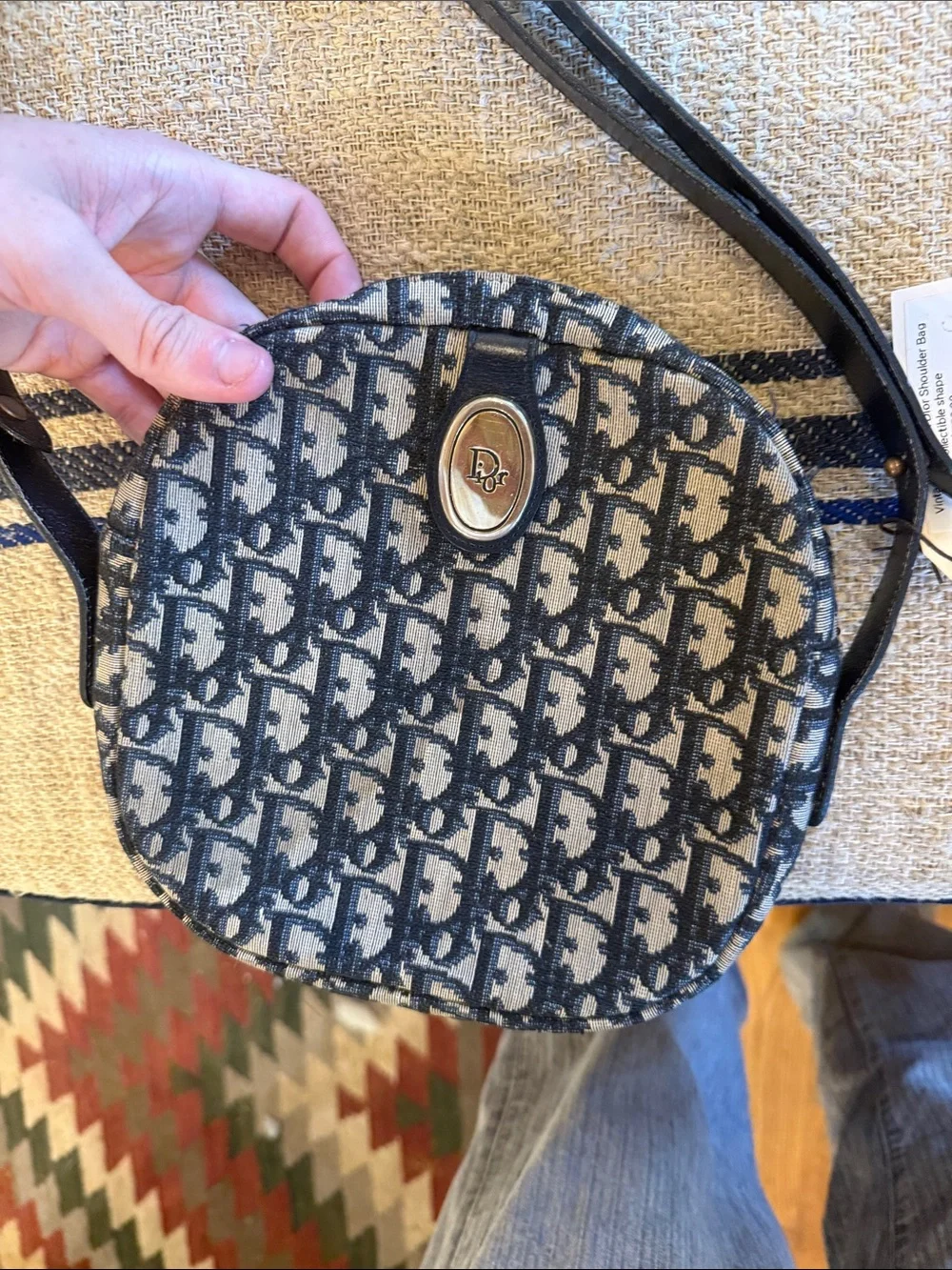 Dior stylish round