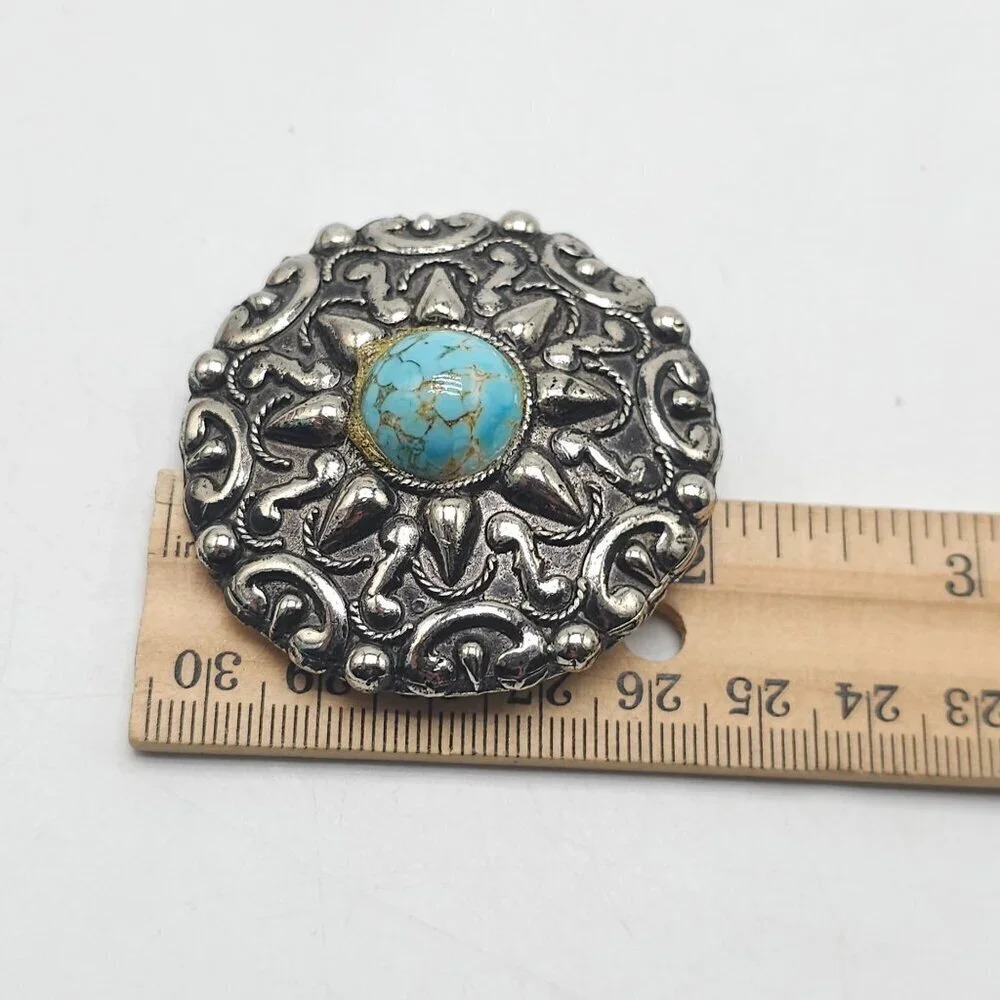 Estate this brooch