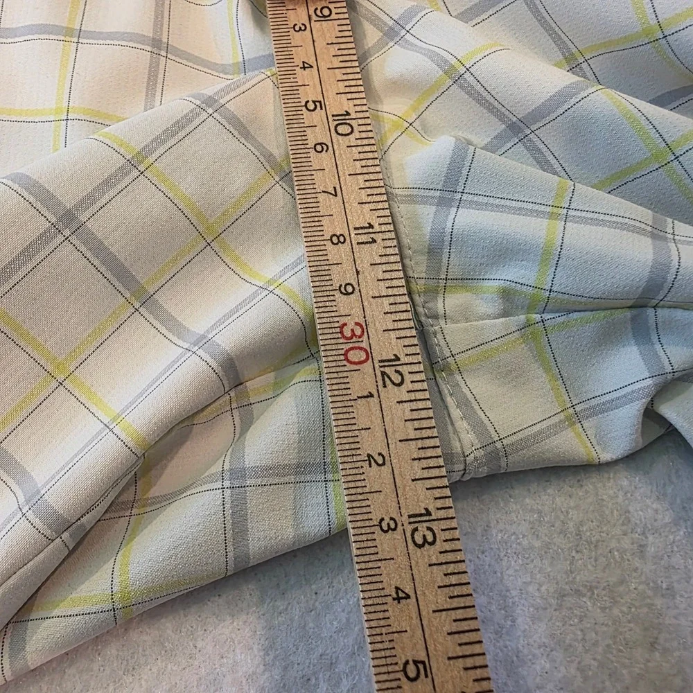 Nike Golf Dri-FIT Plaid Shorts Mens 33 White Grey Yellow 381268-100 Read