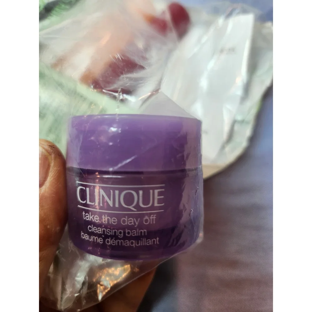 Clinique this piece