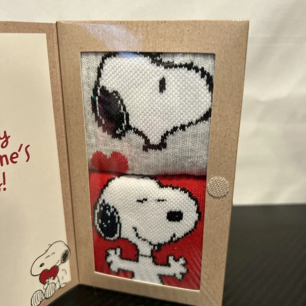 2 Prs You Are So Loved Peanuts‎ Snoopy Mid Crews Socks Shoe Sz 4-10 Gray Red