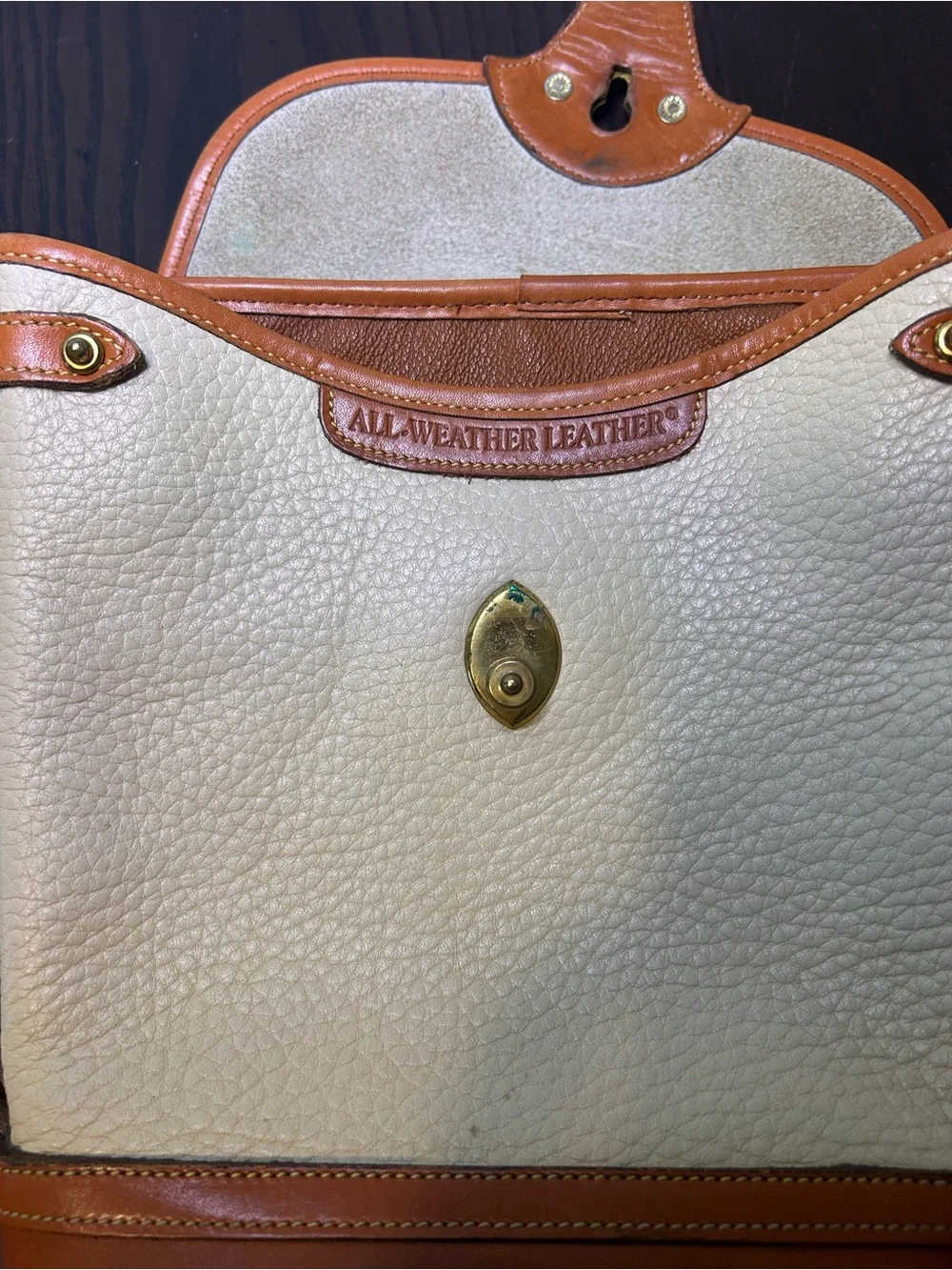 Dooney & Bourke classic dooney