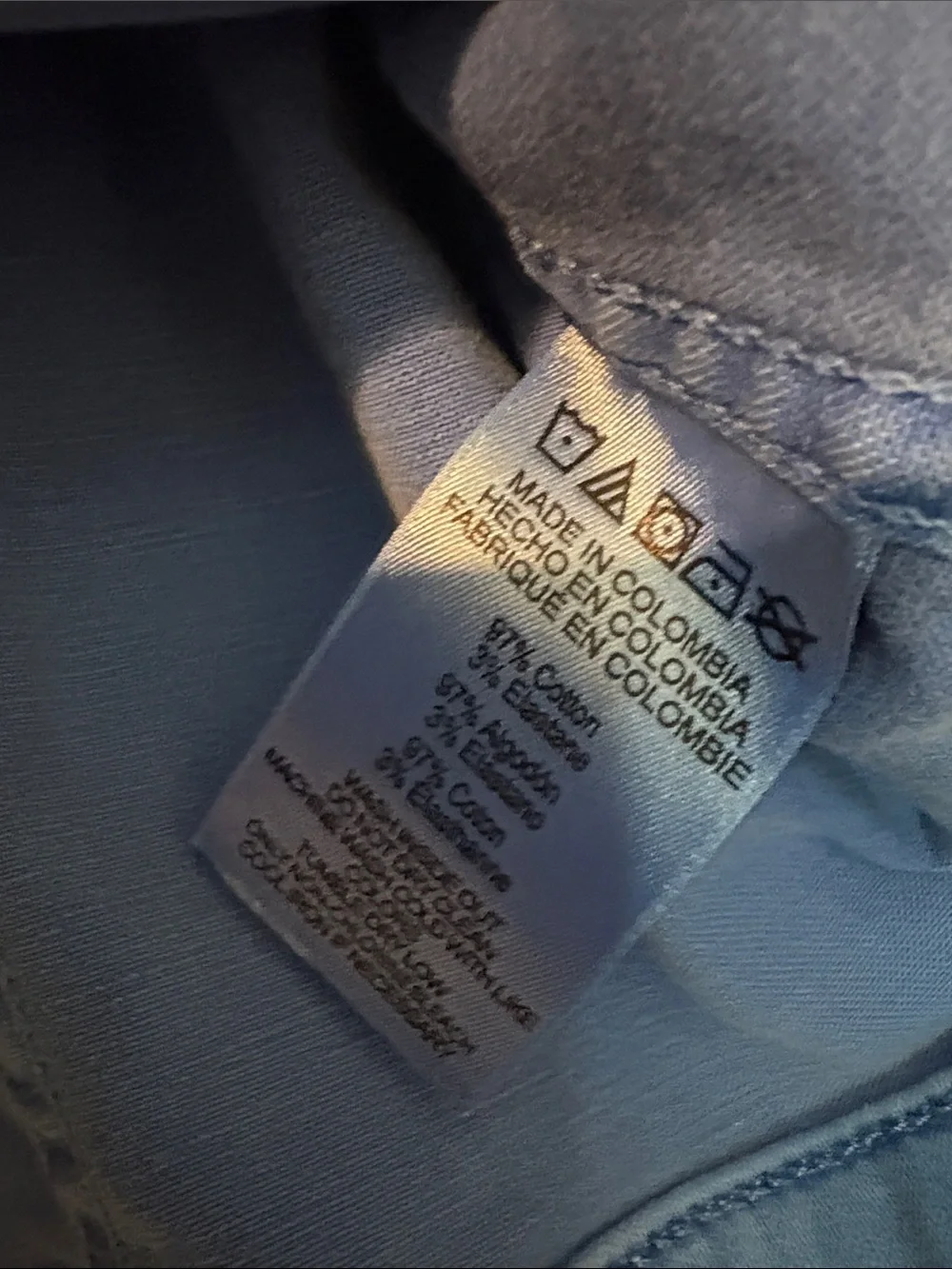 Michael Kors chest closure