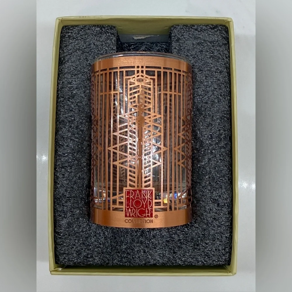 Frank Lloyd Wright nib beautiful