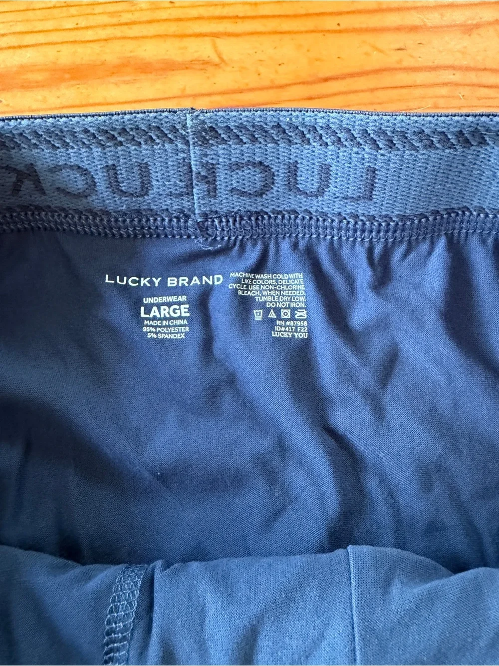 N/A lucky brand