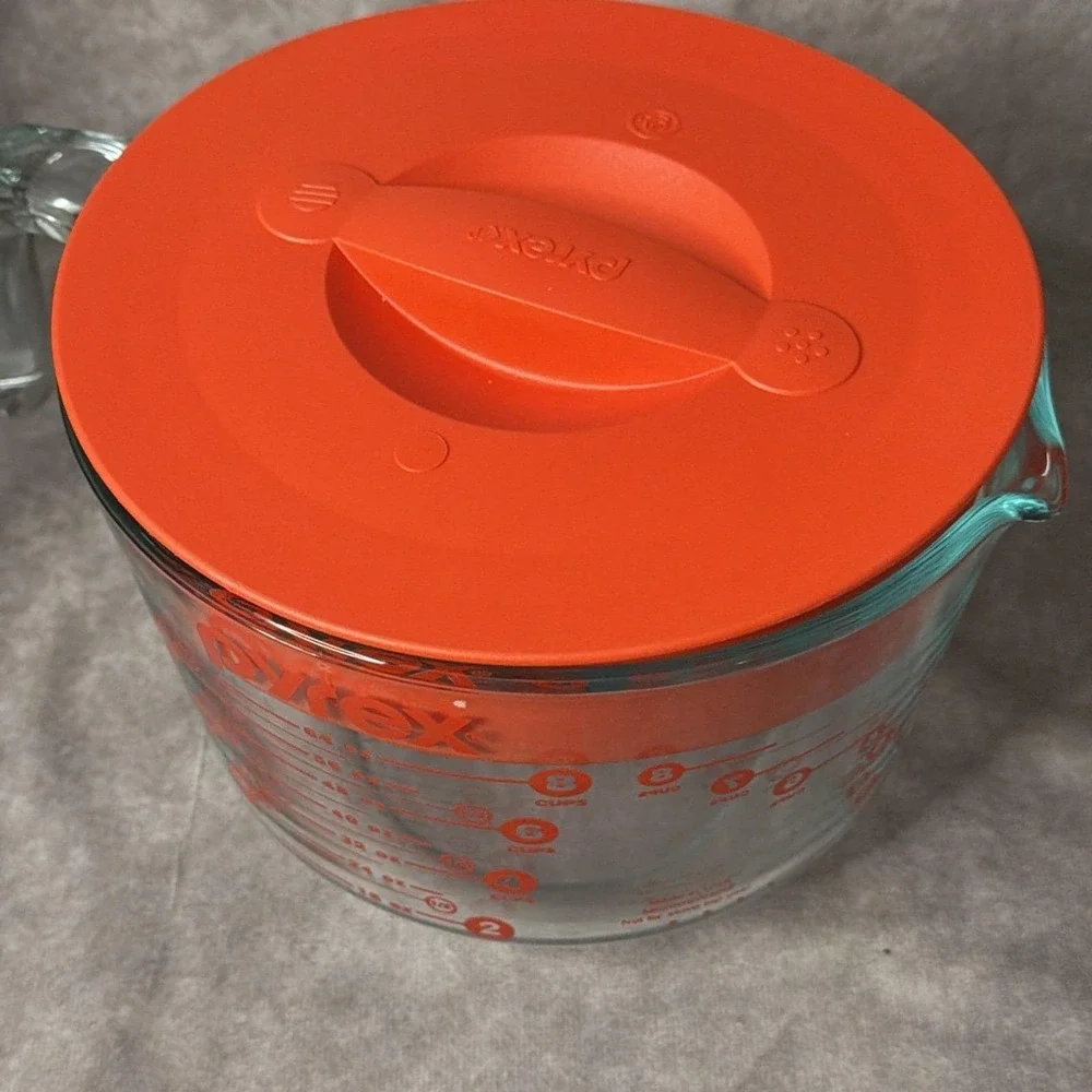 Pyrex vtg cup