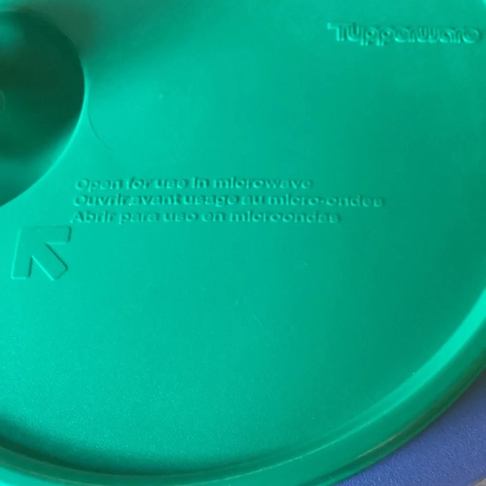 Tupperware crystal wave