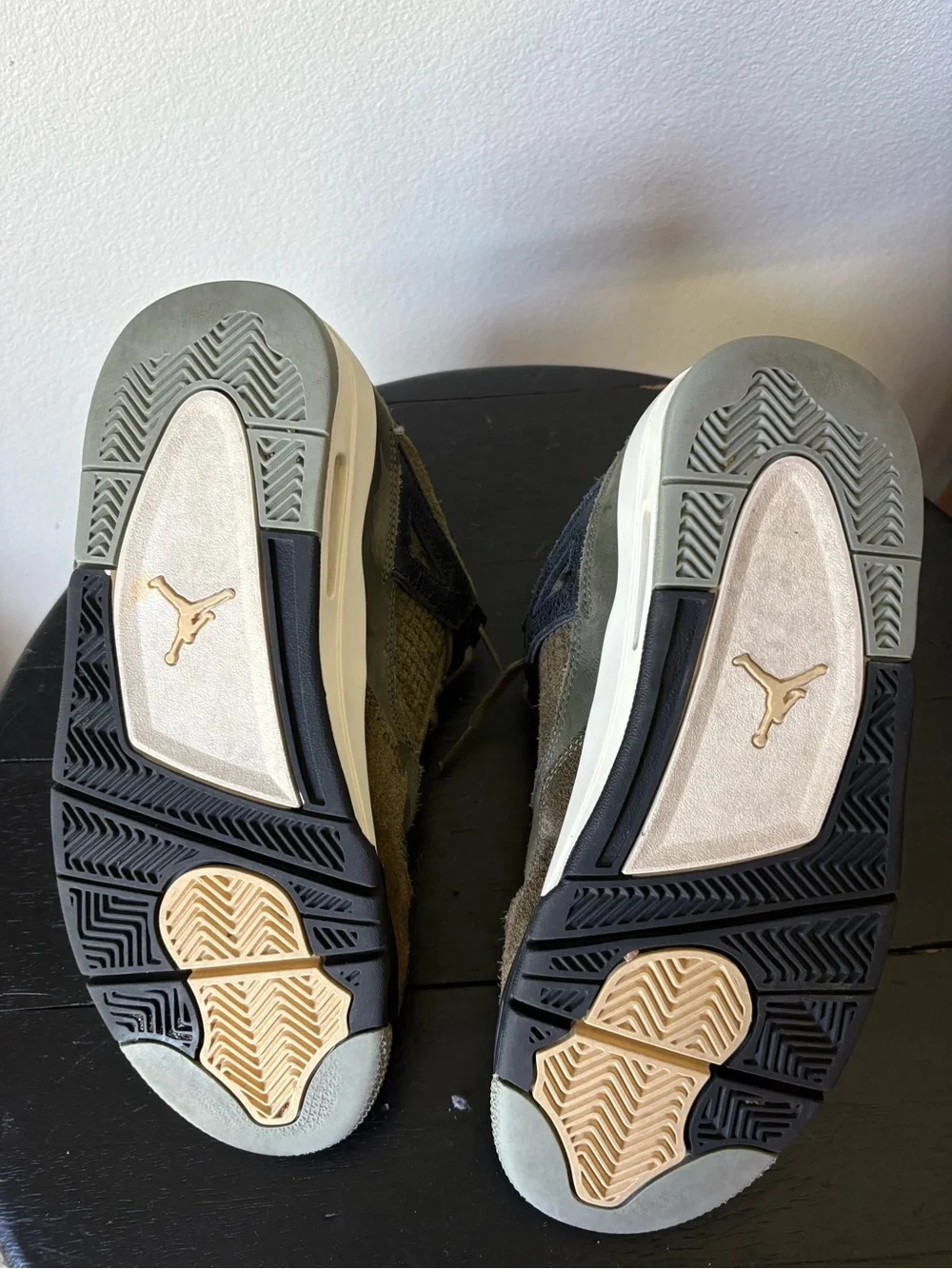 Nike Air Jordan 4 YOUTH Sneakers - Olive/Black