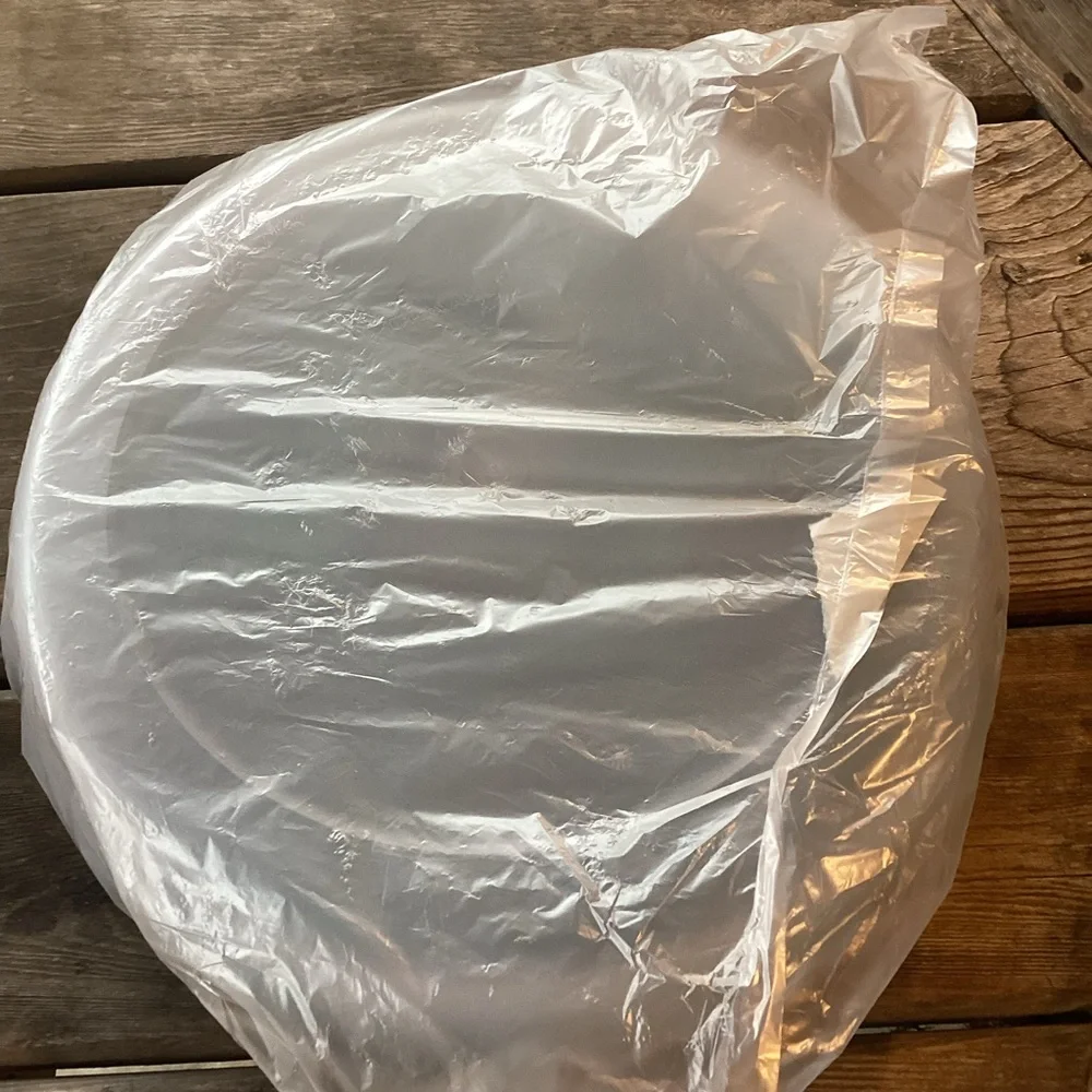 Tupperware serving center