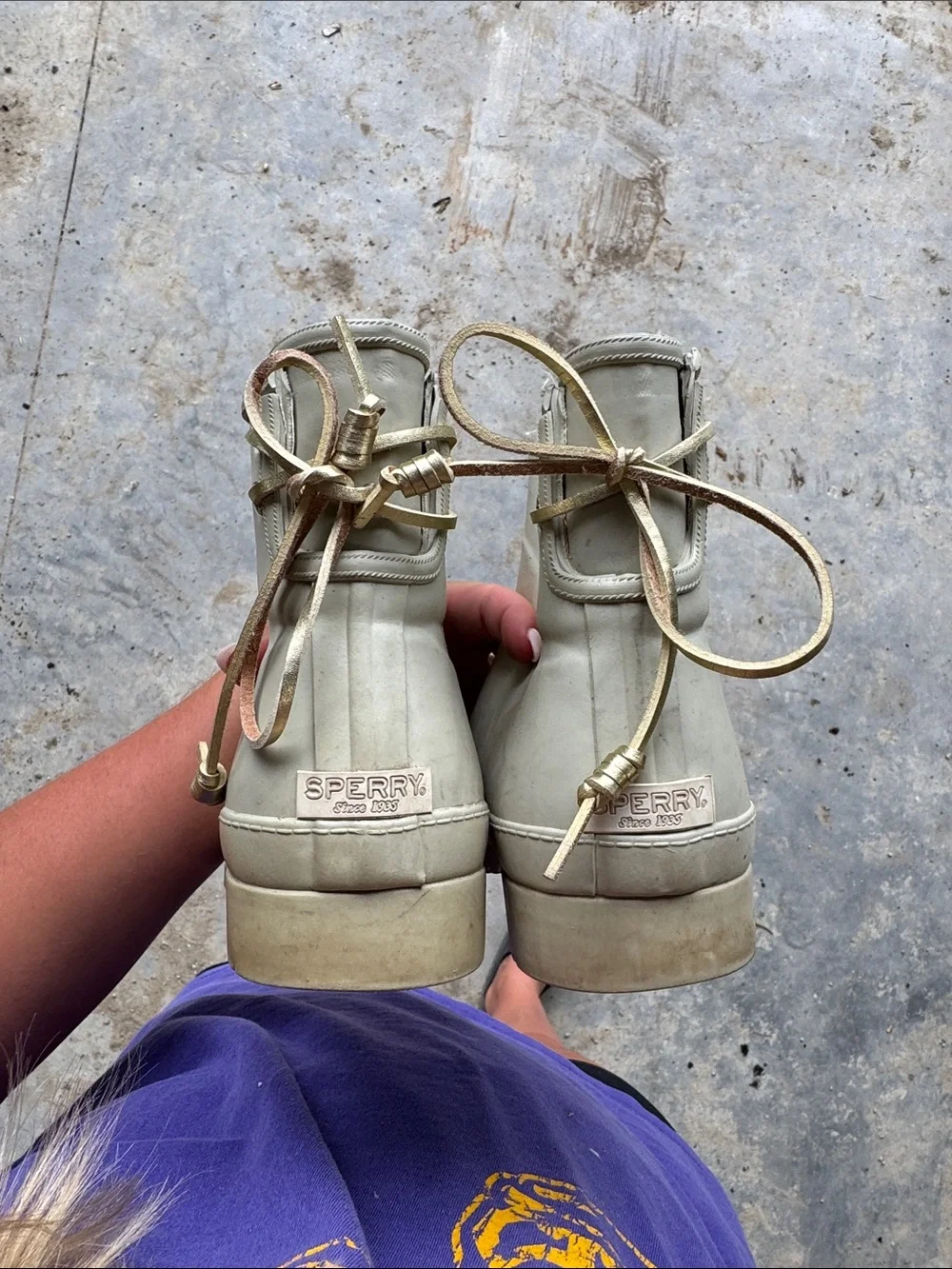 Sperry lace up