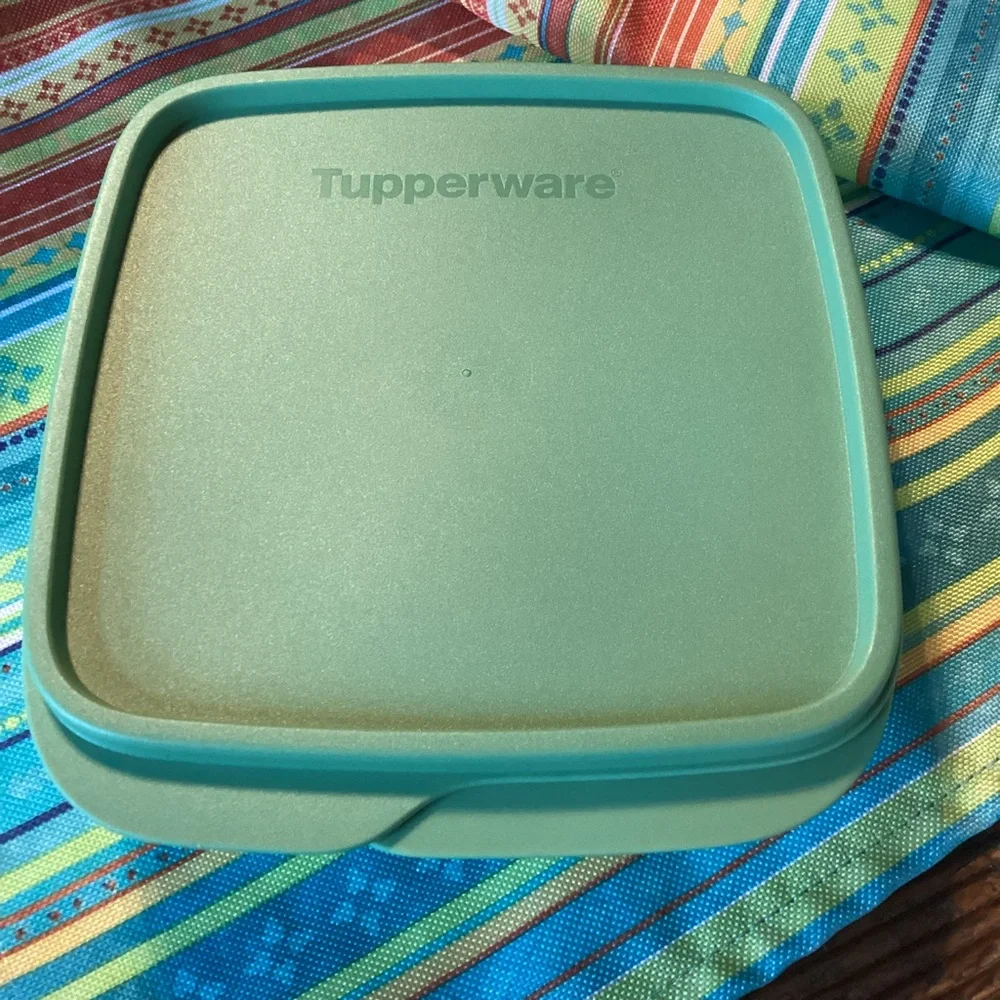 Tupperware lunch it