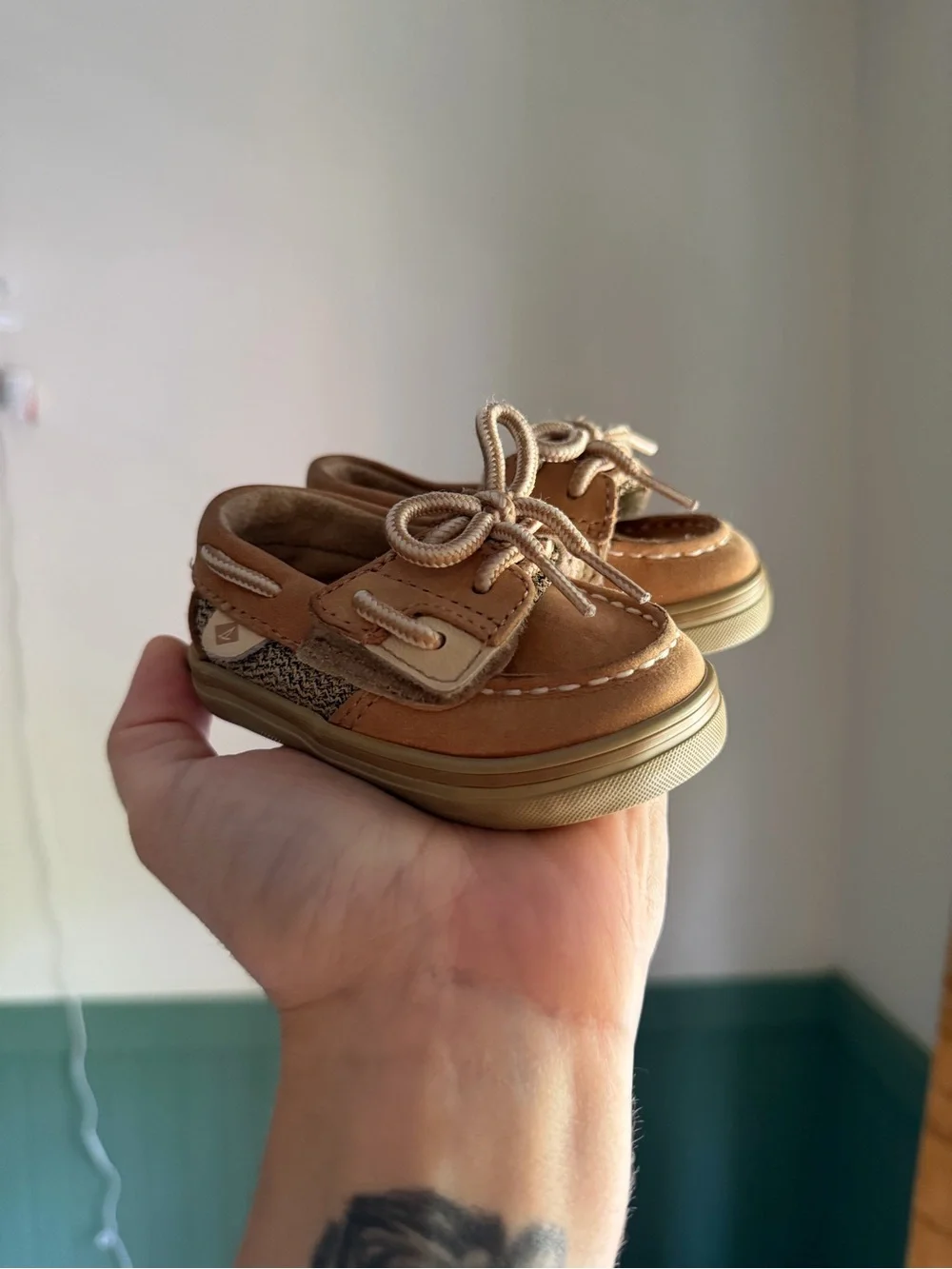 Sperry worn has