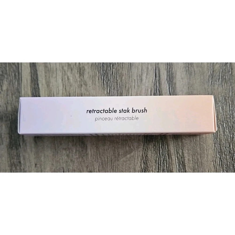 Subtl Staks Retractable Stak Brush BFF