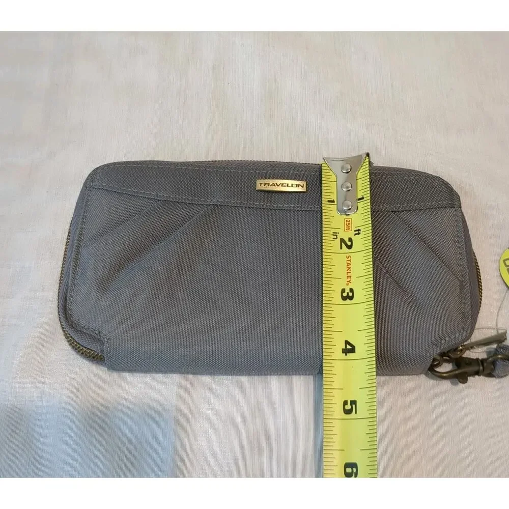 Travelon zipper durable
