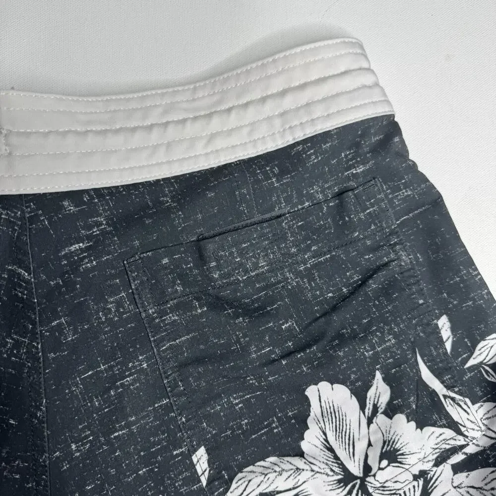 Old Navy California Floral Board Shorts Men’s Size 30 Black White Swim Trunks