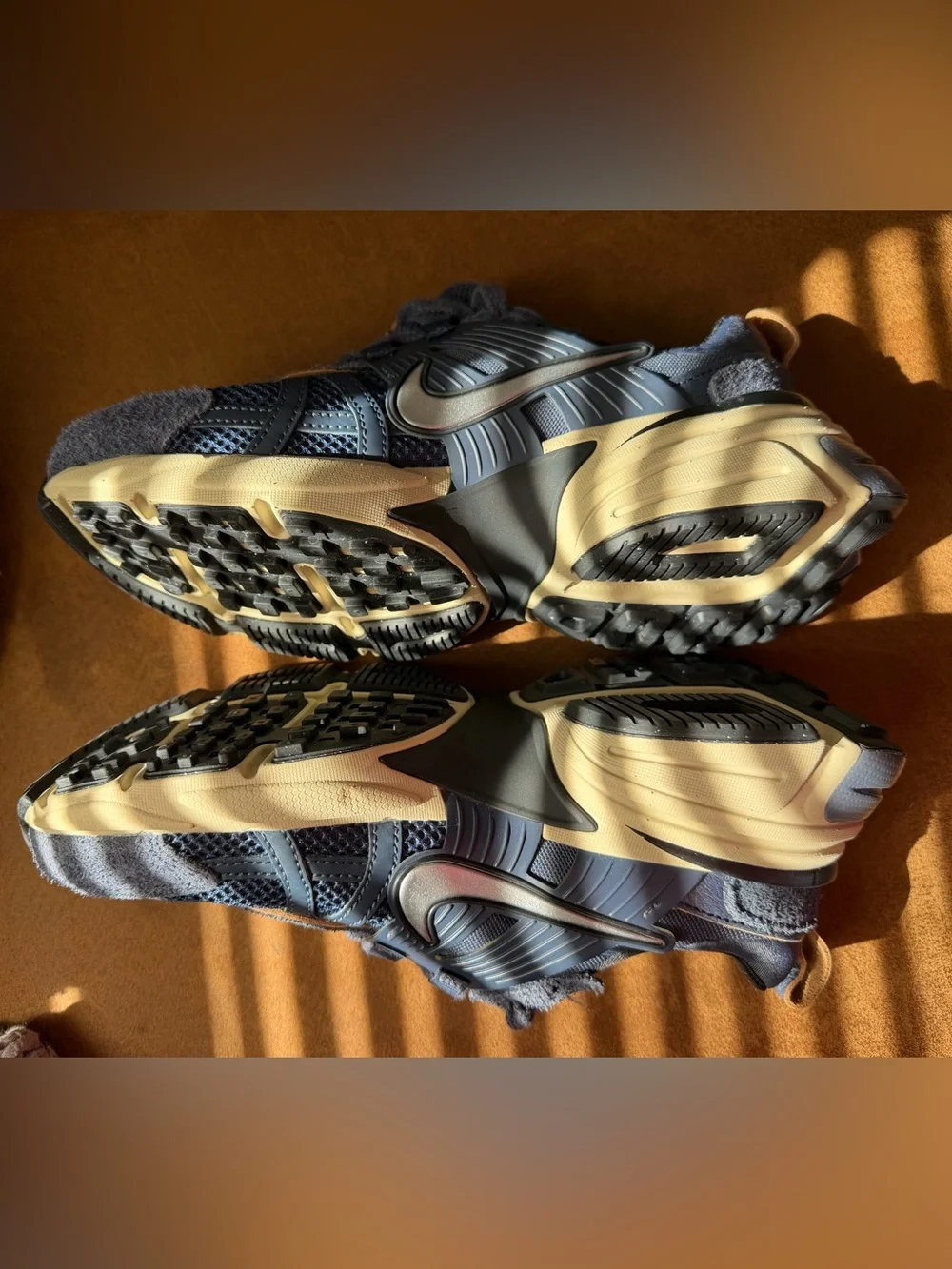 Nike v2k run