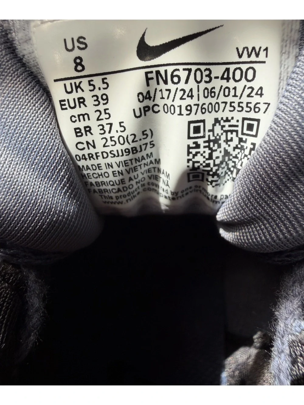 Nike v2k run