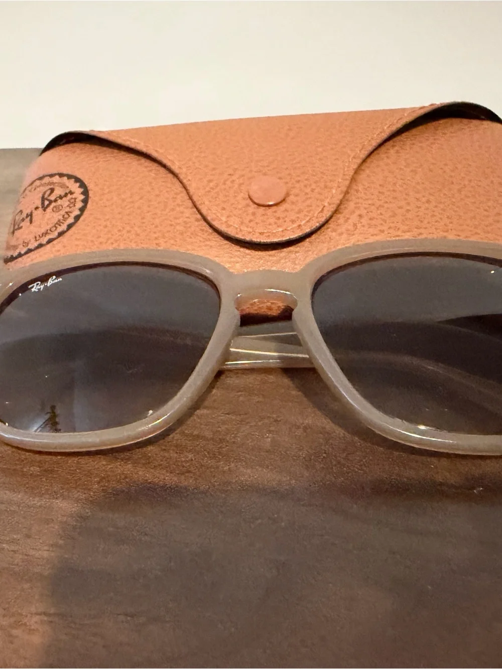 Ray-Ban ray opaque