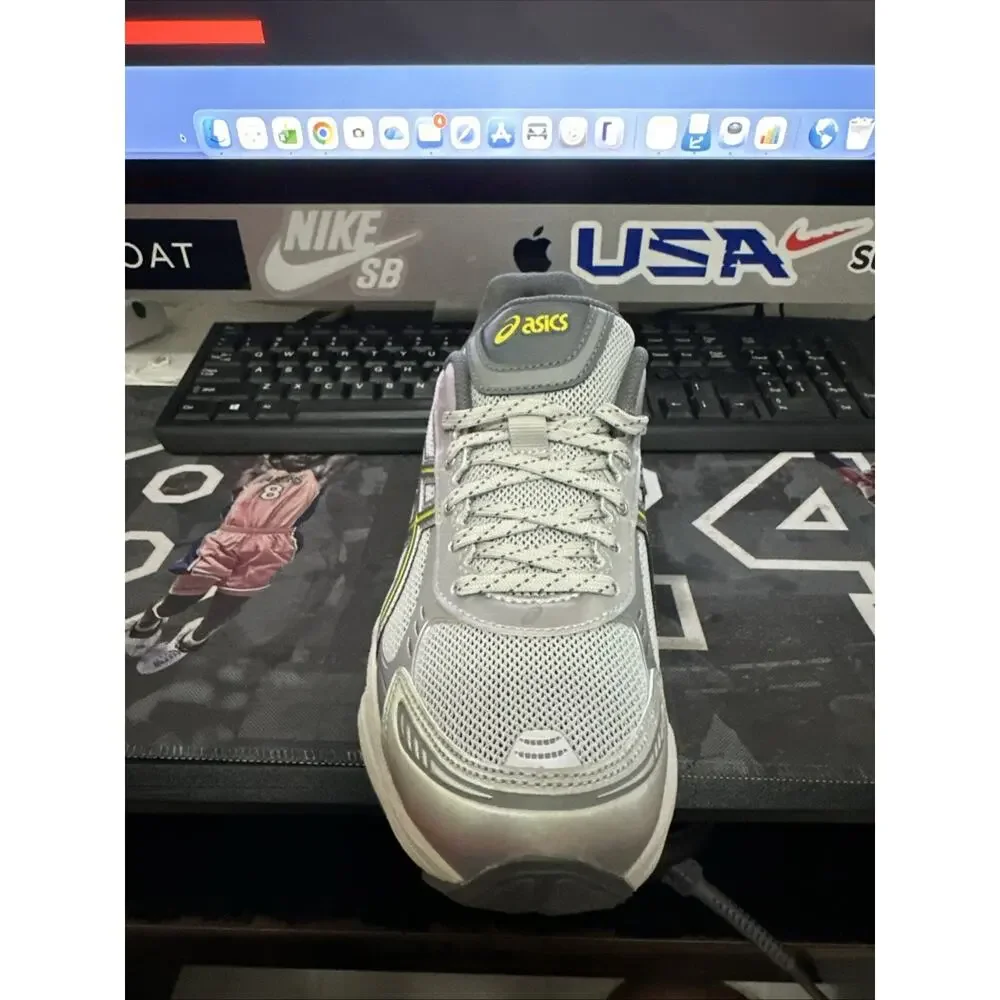 Asics thanks shopping