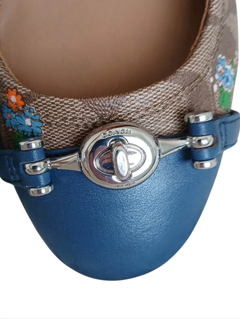 Coach nwot leila