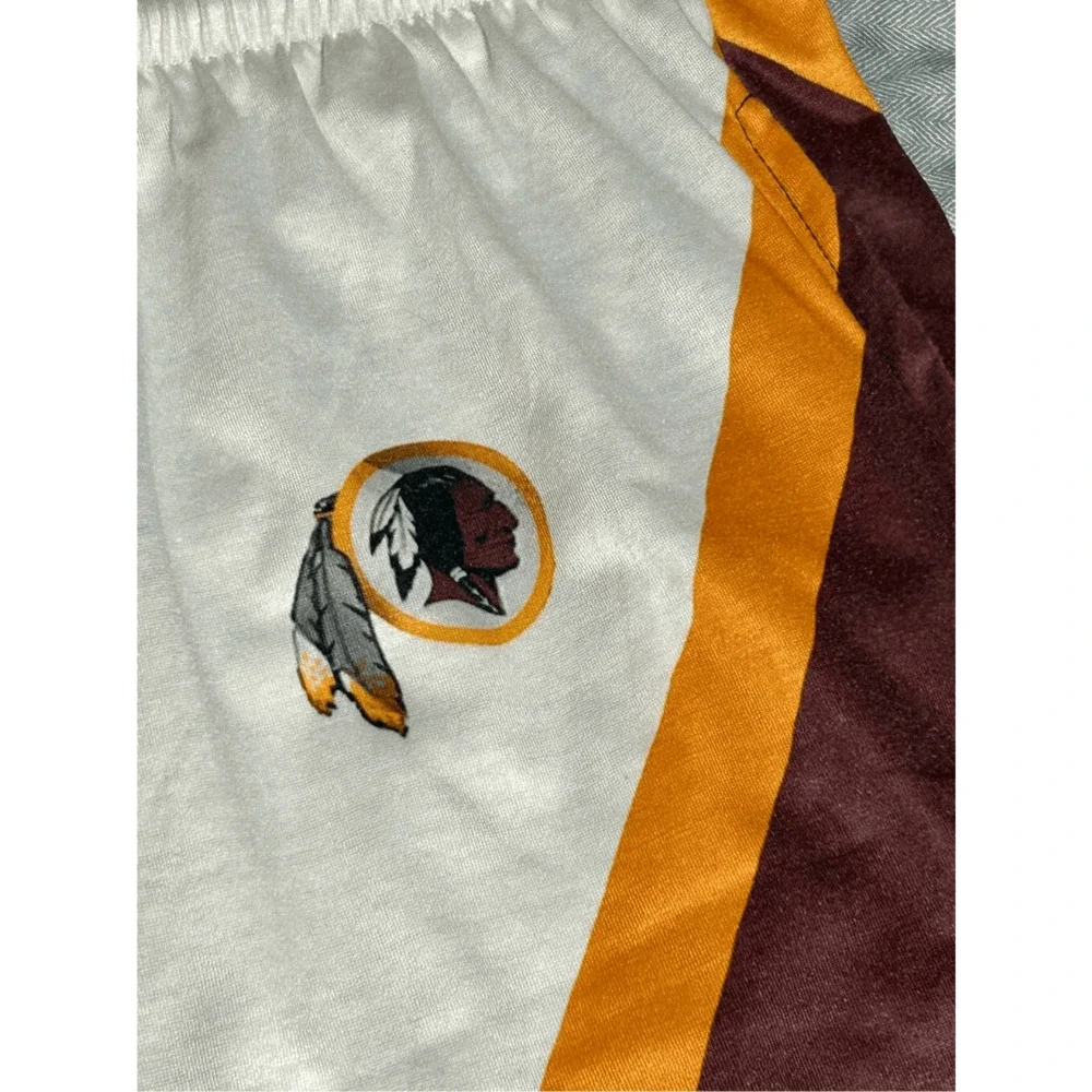 Vintage Washington Redskins Men’s T-shirt NFL Burgundy & Gold Shorts Sz 5XL