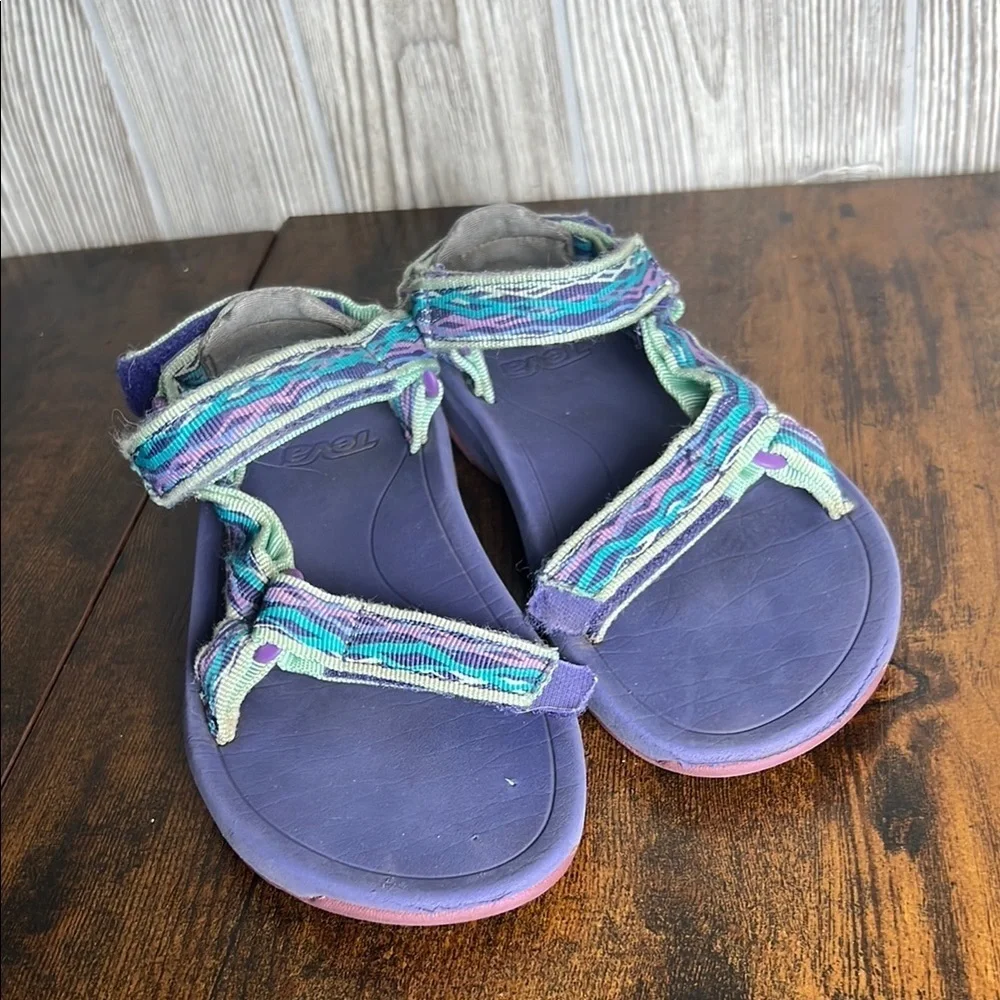 Teva Purple Sport Sandals with Adjustable Straps K Hurricane XLT Youth 1