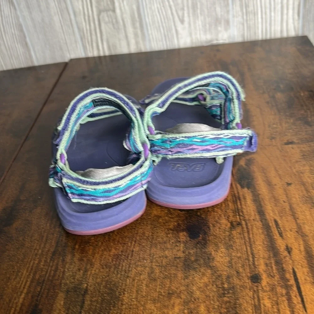 Teva purple sport