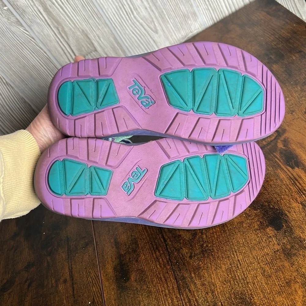 Teva purple sport