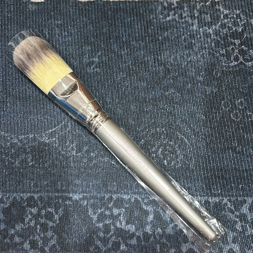 Sephora Professionnel Platinum Collection Foundation Brush #50 new with tags