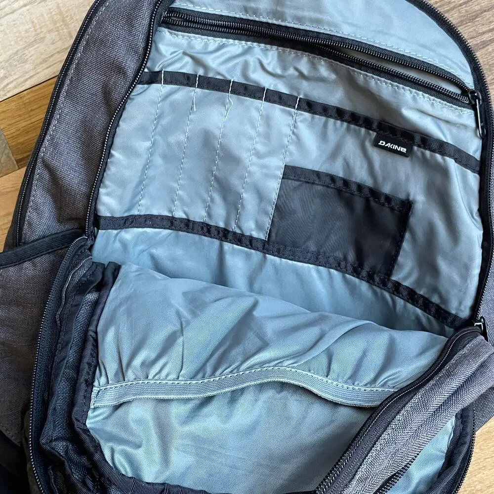 Dakine versatile backpack