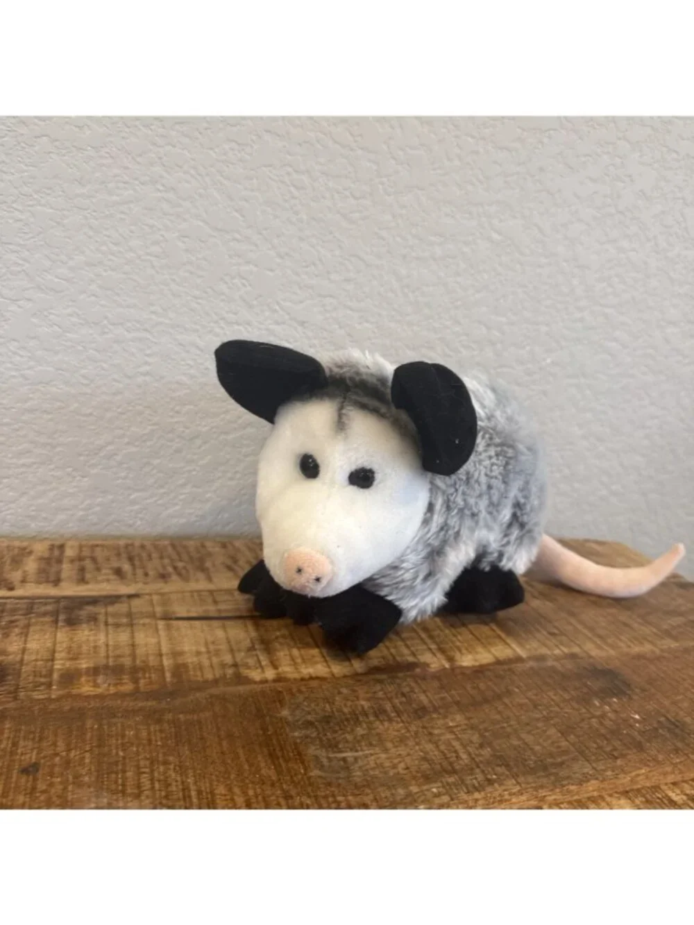 Bass Pro Shop Opossum Possum Stuffed Plush Gray Realistic Rat Stuff Animal