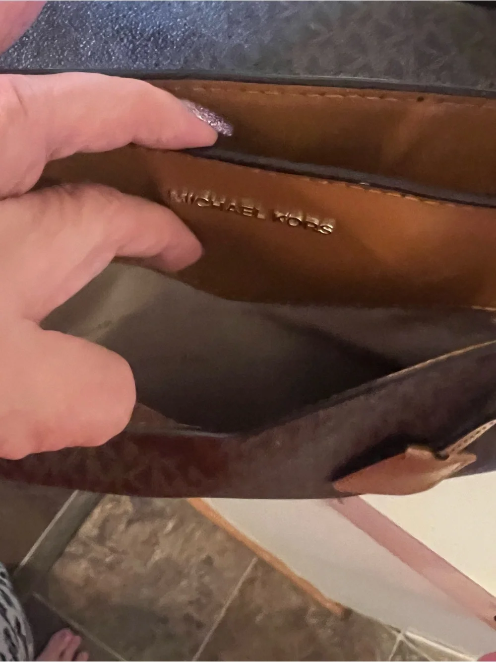 Michael Kors easy shoulder trim