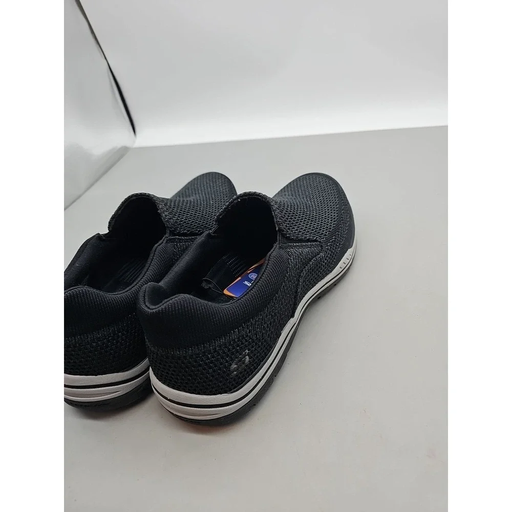 Skechers style ultra