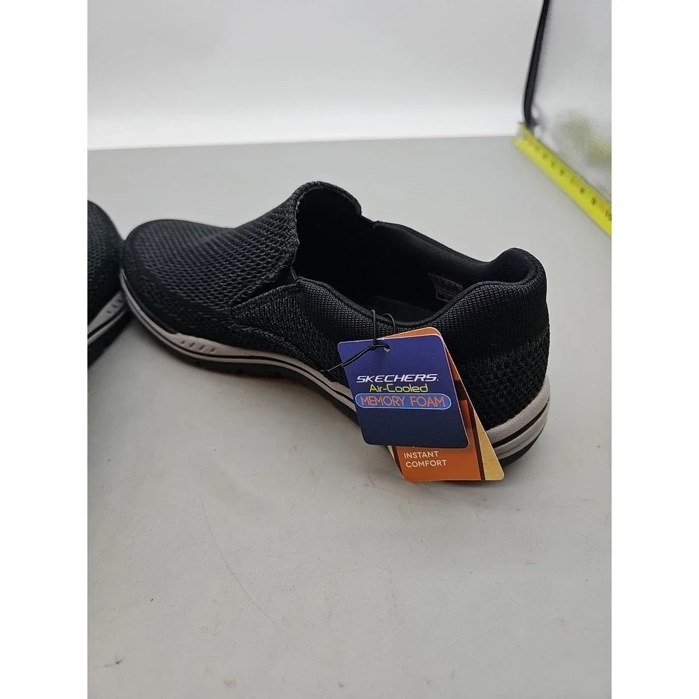 Skechers foam size
