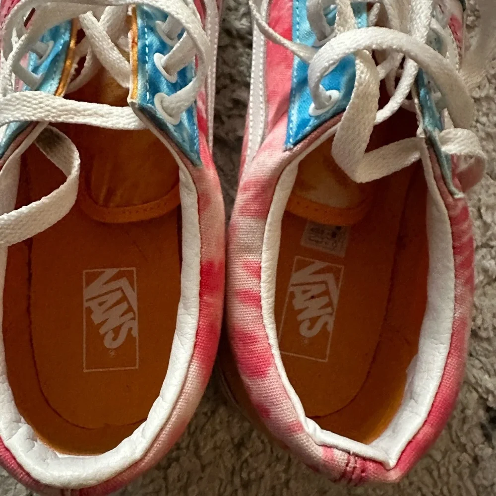 Vans vibrant tie