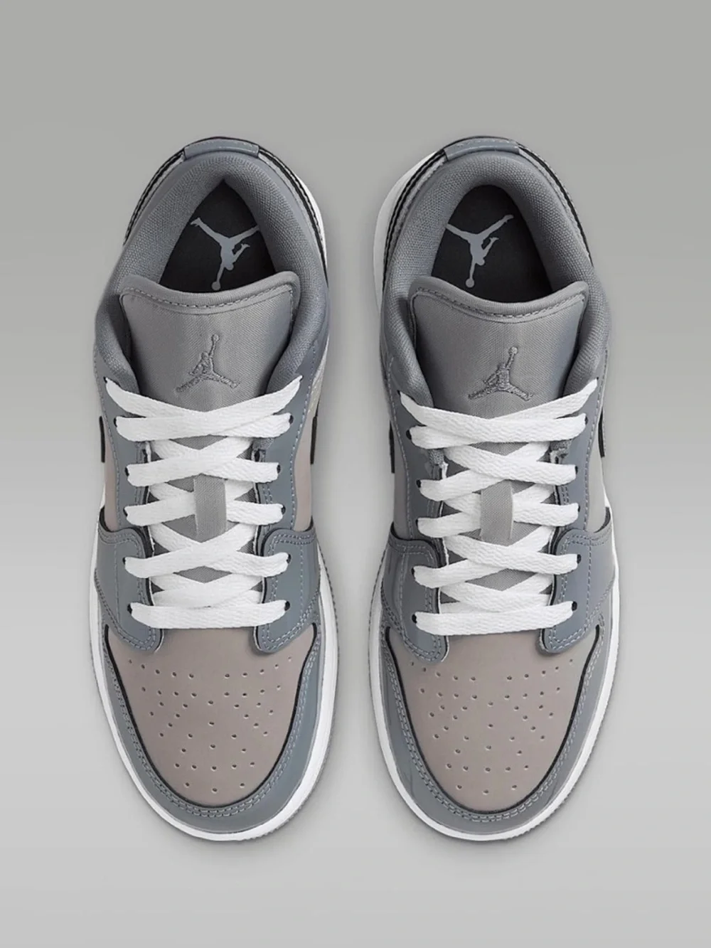 Nike low top