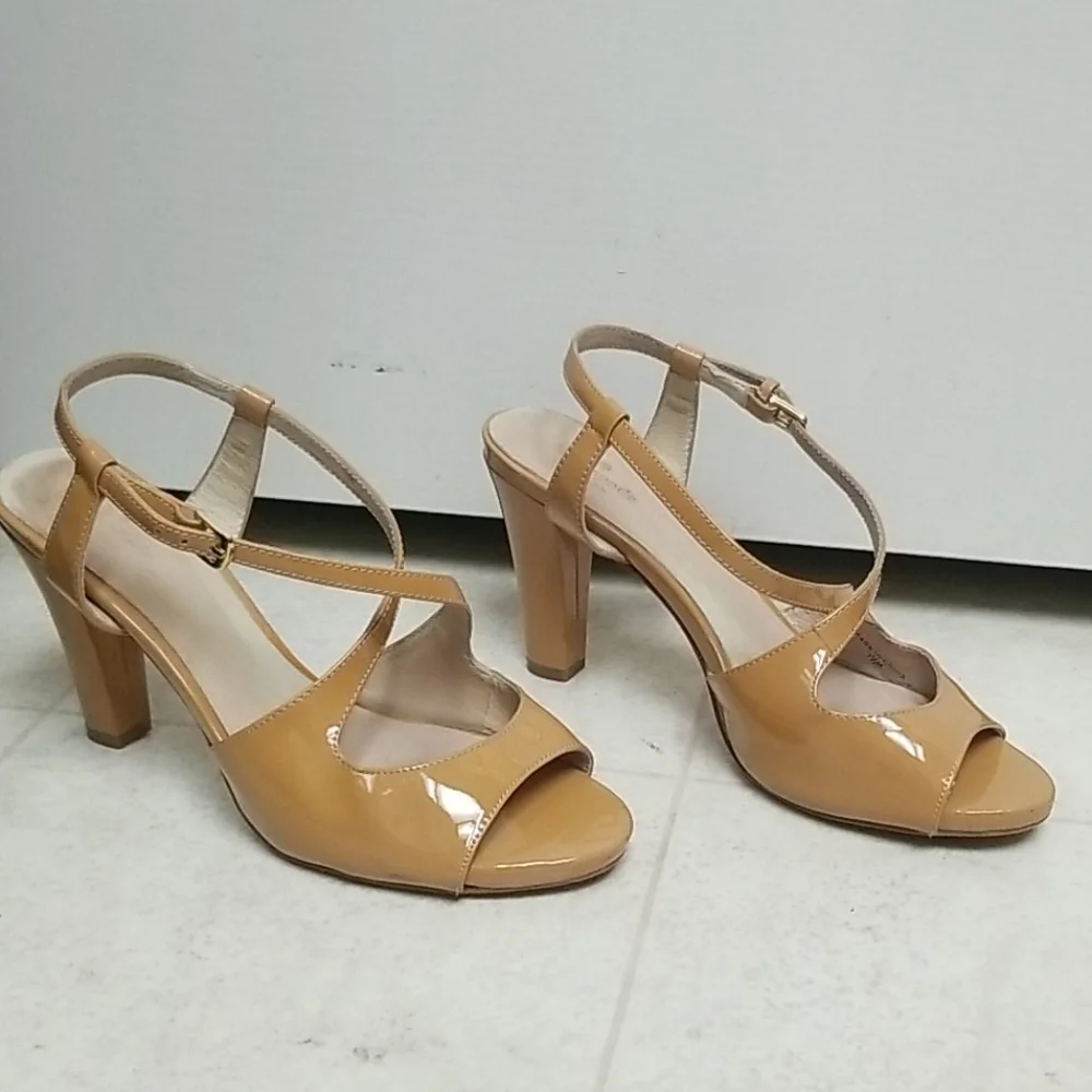 KATE SPADE patent leather heels beige tan cream