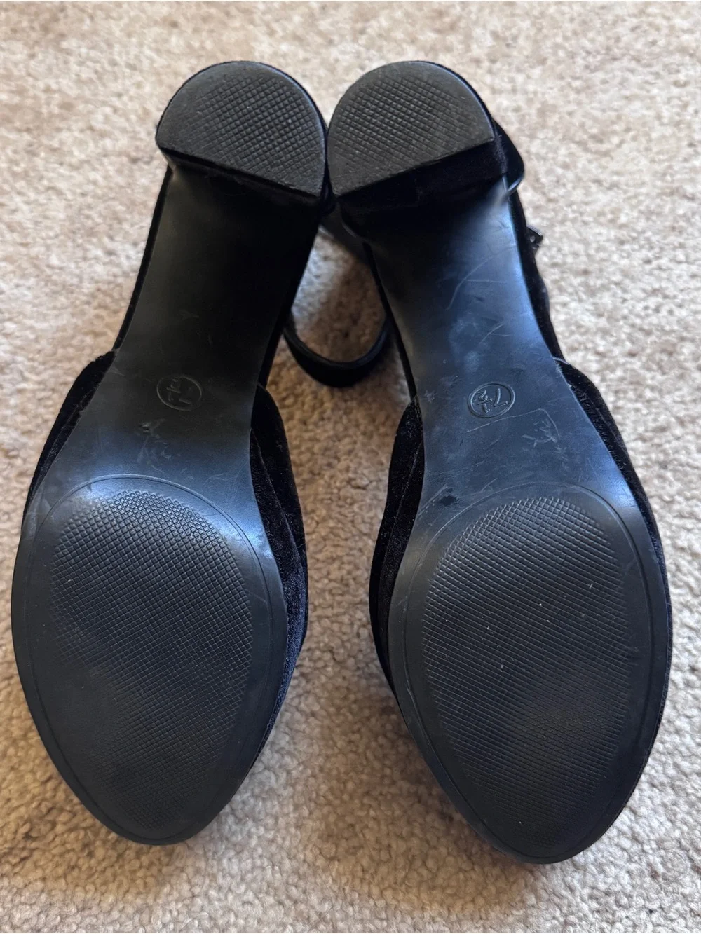 Steve Madden sleek black