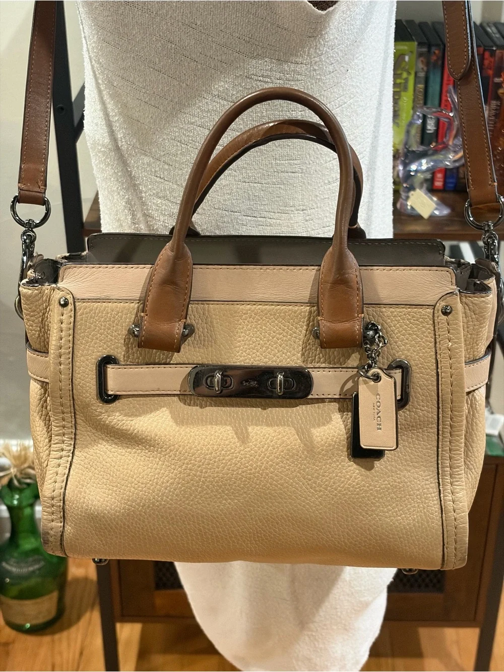 Tan Coach Swagger 27 - 34417