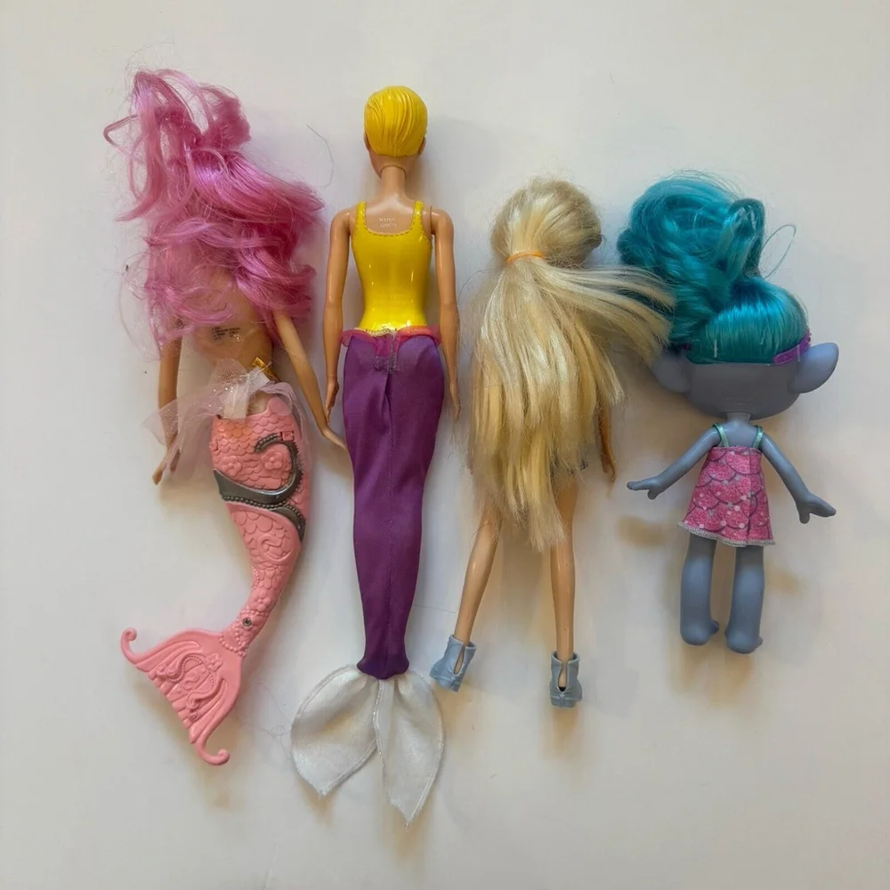 Lot Of 8 Barbie Dolls Mixed Lot
