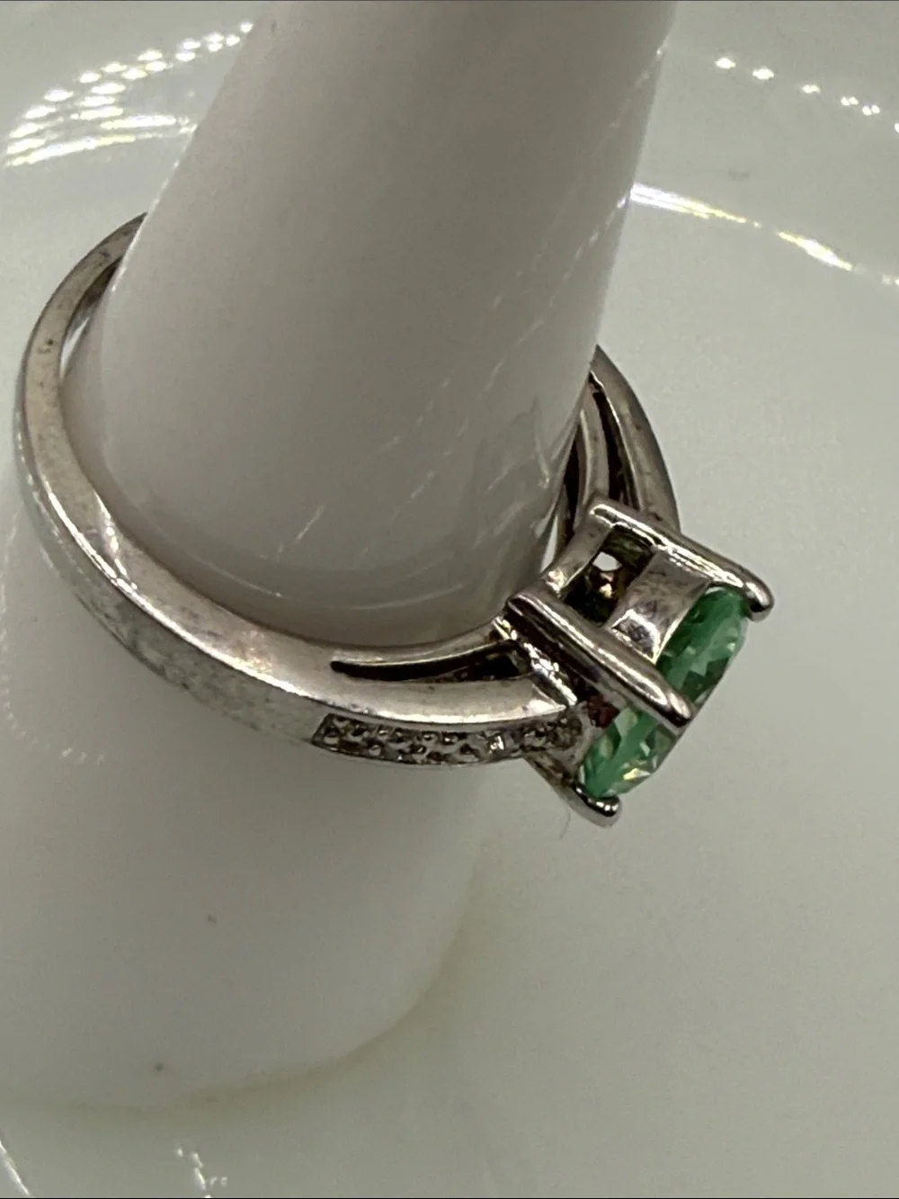 N/A elegant green