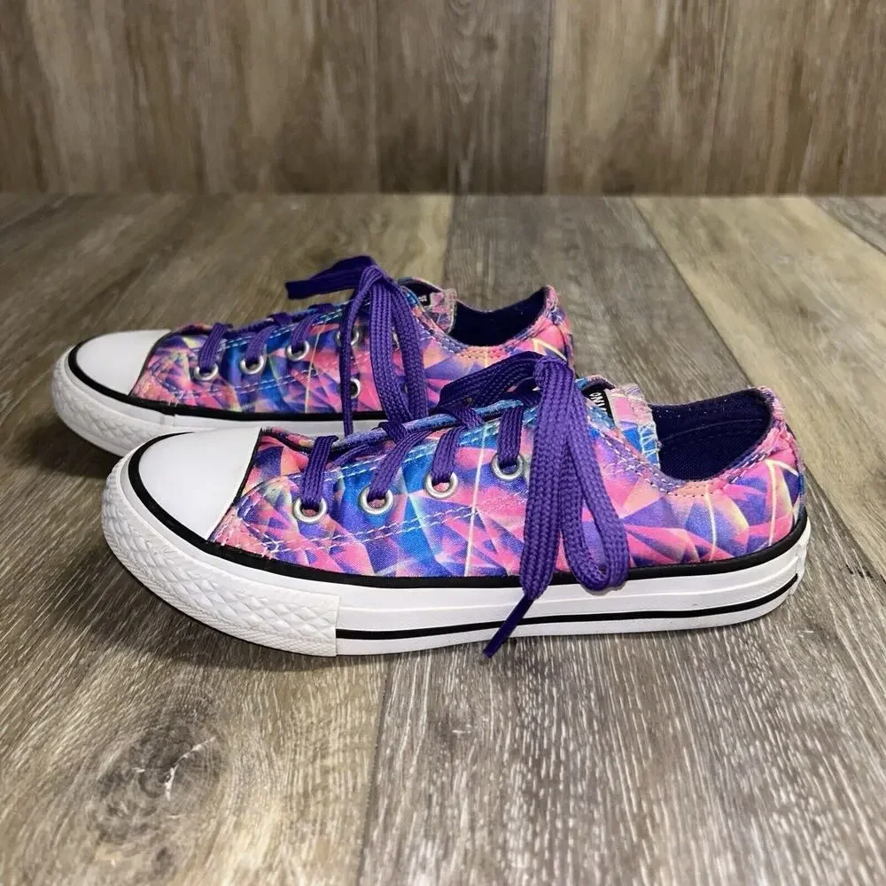 Converse previously owned