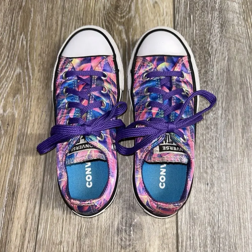 Converse previously owned