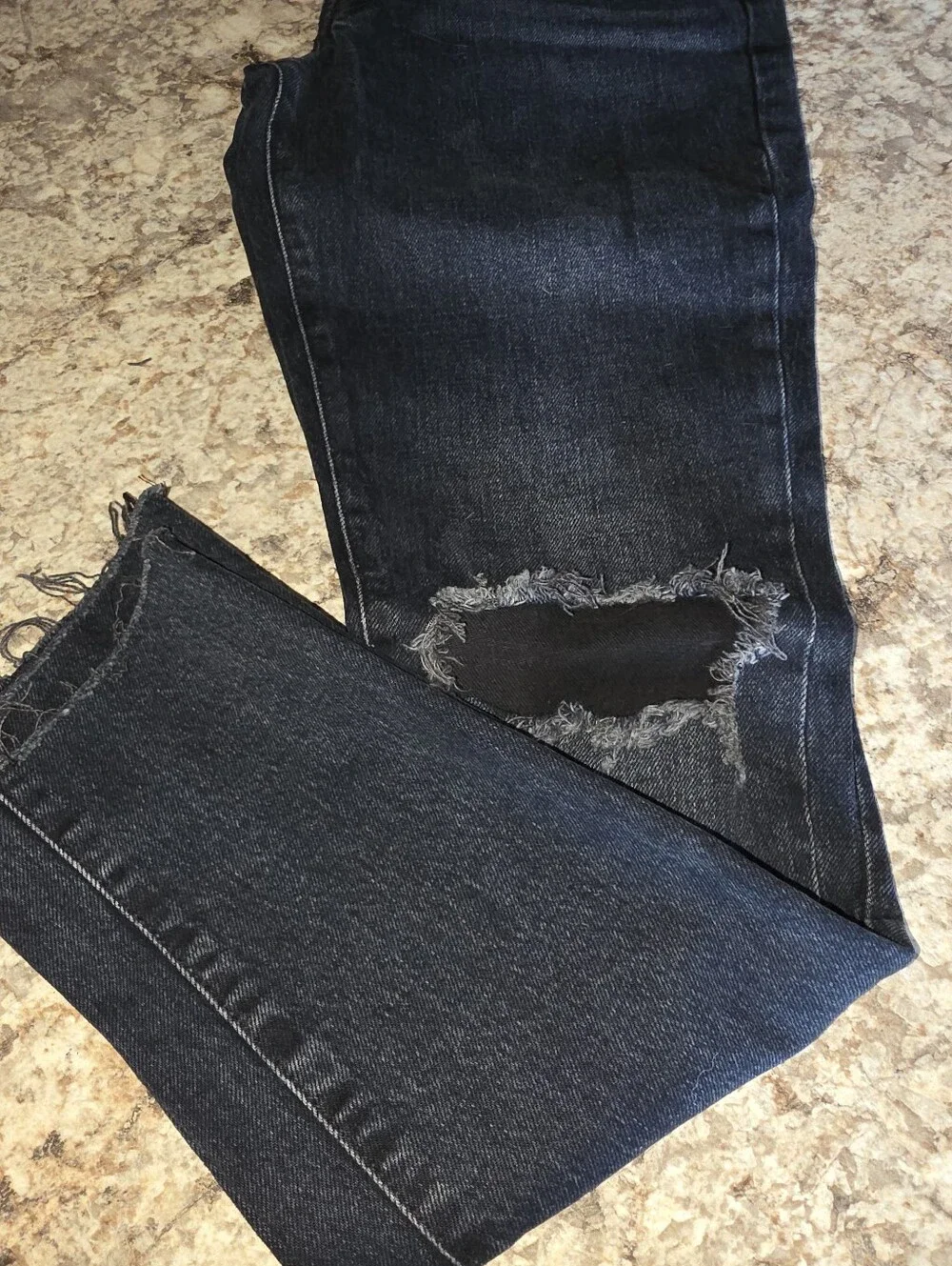 Free People Dark Blue Wash Distressed Knee Jeans Size 28 NWOT