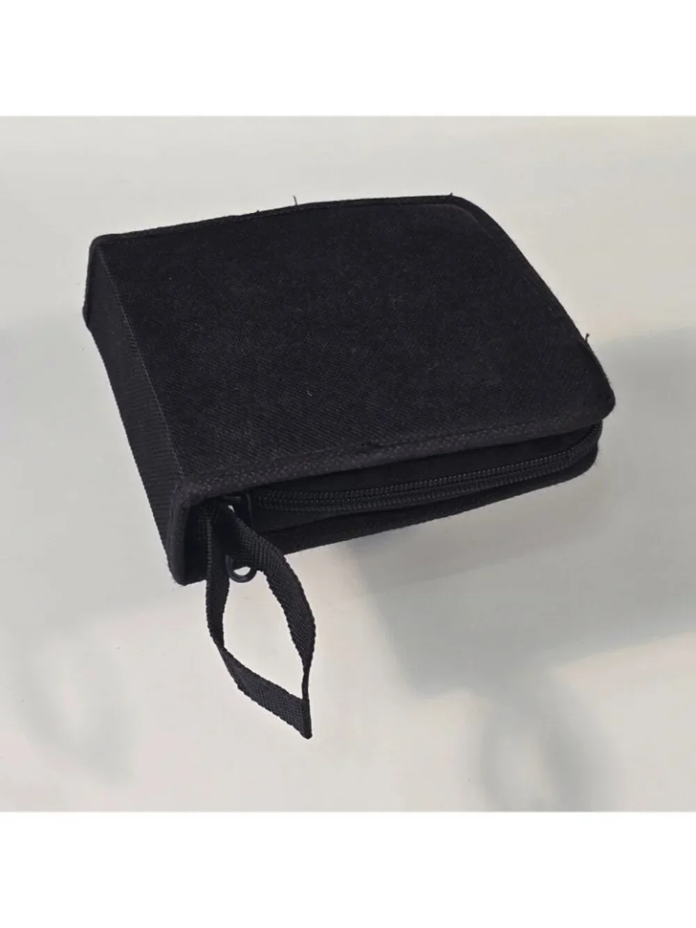 Unbranded black disc