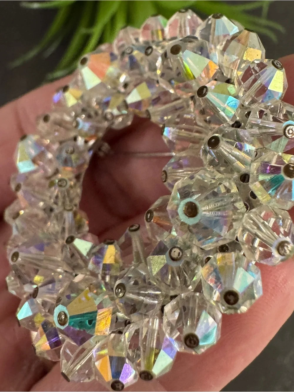 Vintage 50s Retro Aurora Borealis Faceted Crystal Bead Wreath Circle Brooch Pin