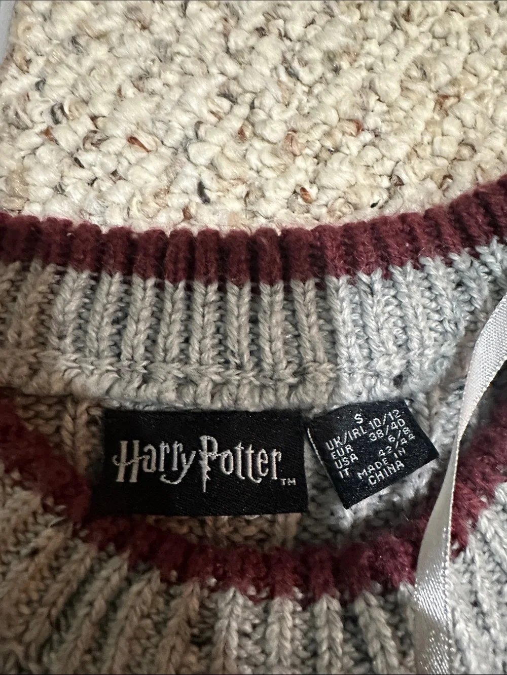 Warner Bros. Grey Knit Crewneck with Burgundy Sleeves